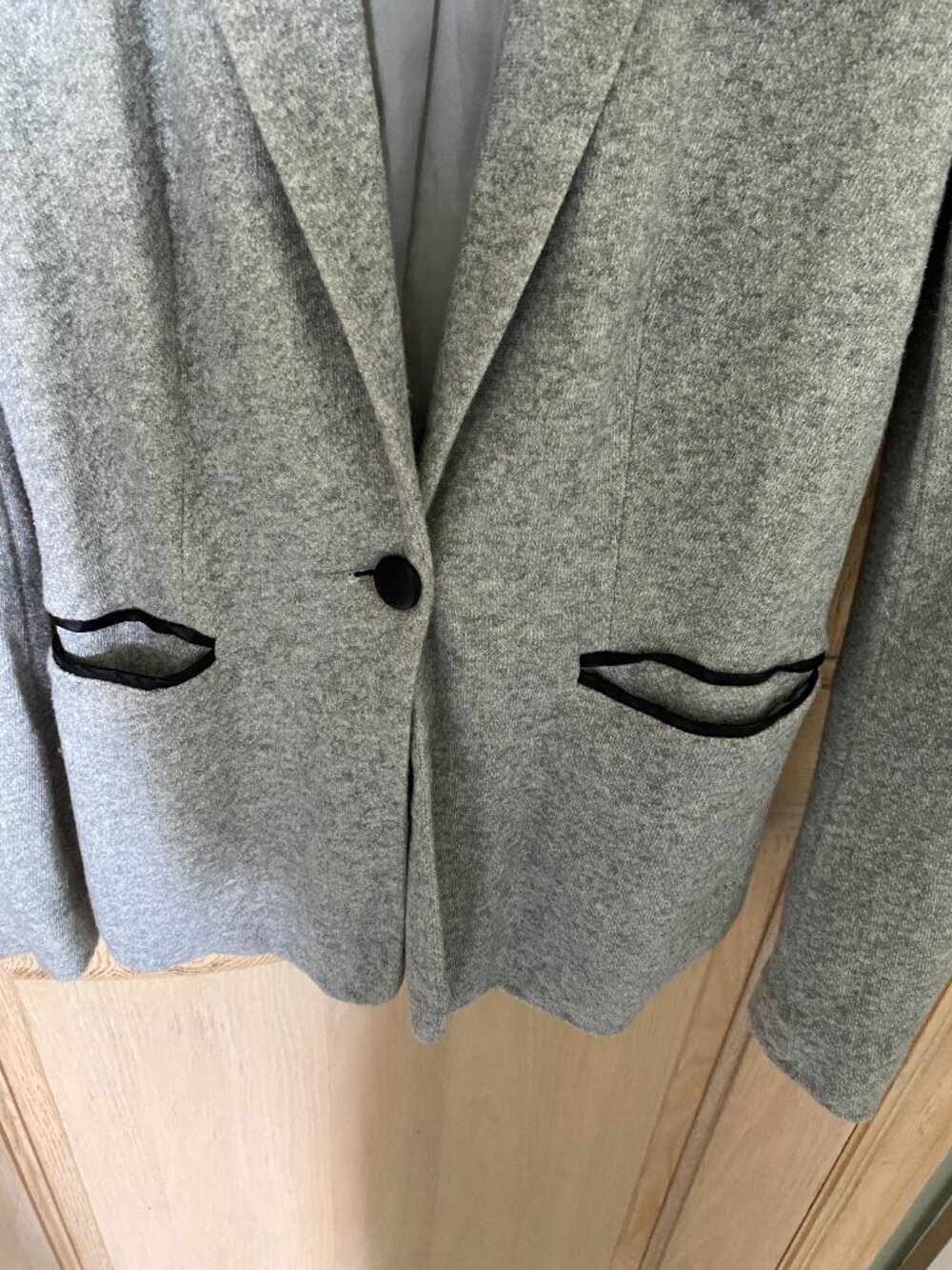 Grey blazer - Picture 6 of 7